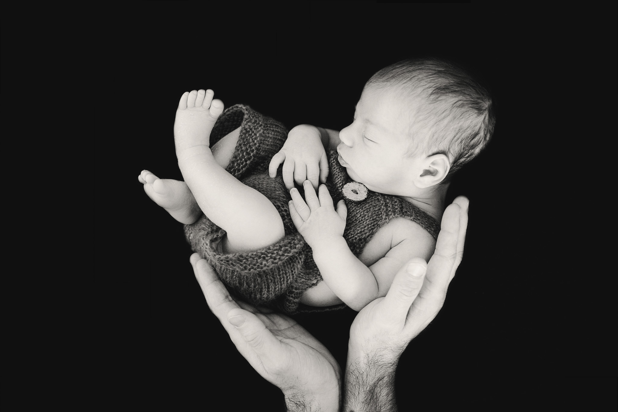 photo artistique nouveau-né bébé noir-et-blanc garçon lot-et-garonne marmande tonneins virazeil