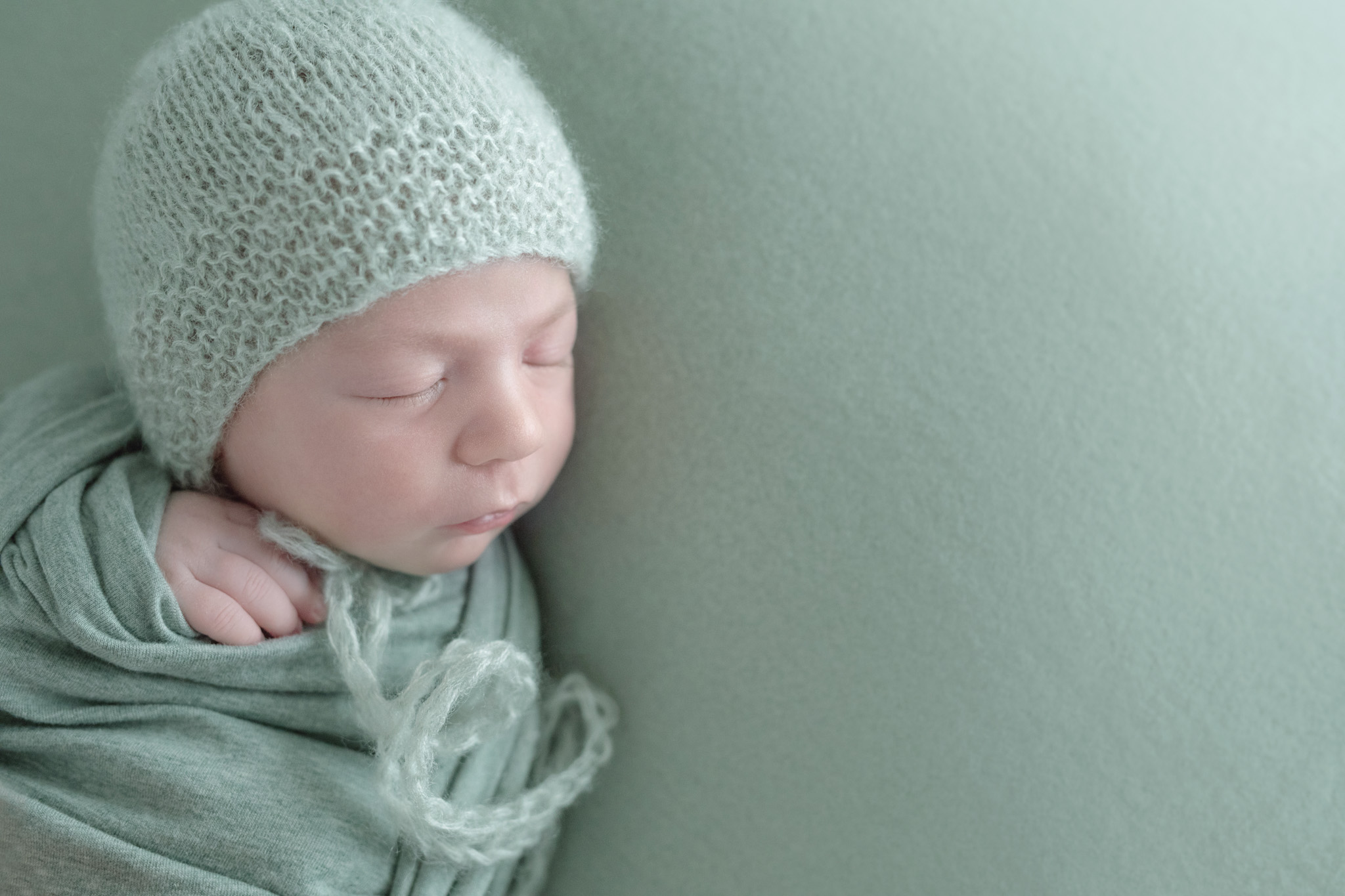 photo artistique nouveau-né bébé vert pomme garçon lot-et-garonne marmande tonneins virazeil