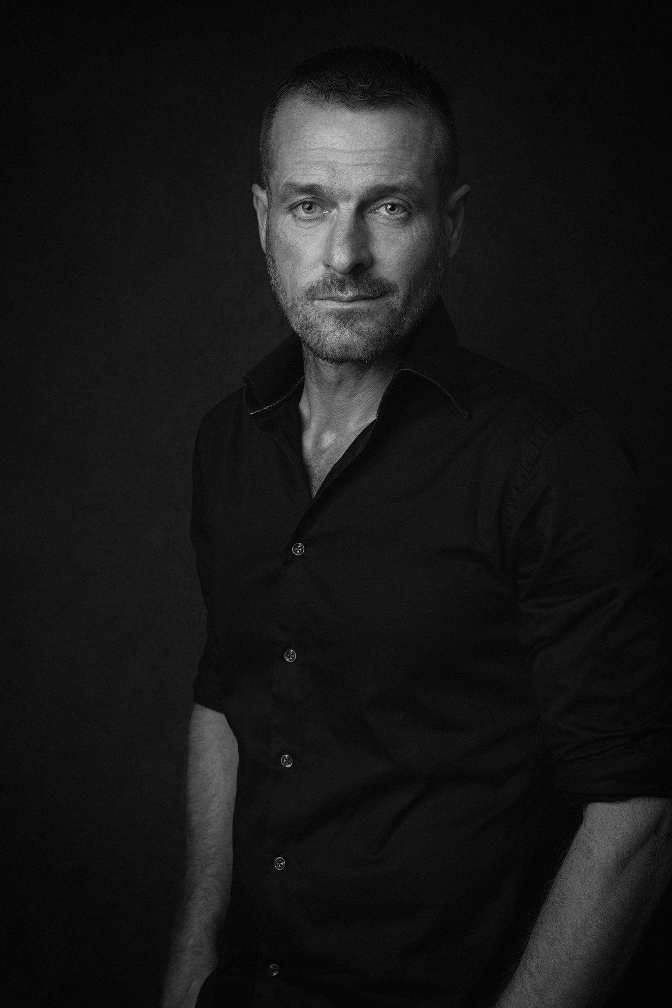 homme classique fashion magazine noir-et-blanc photo portrait studio lot-et-garonne marmande tonneins virazeil